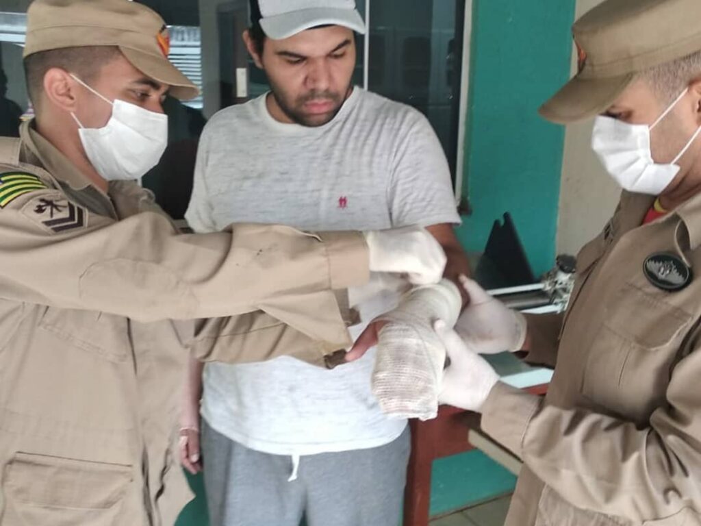 Homem prende mão em máquina de pastel enquanto trabalhava, em Goiás