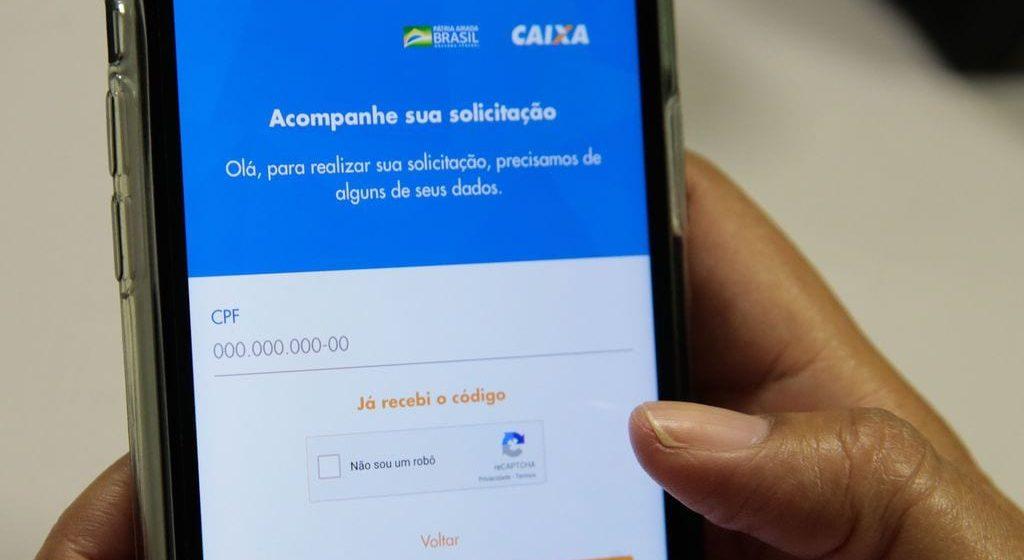 Bolsonaro fala em liberar mais parcelas do auxílio emergencial a informais
