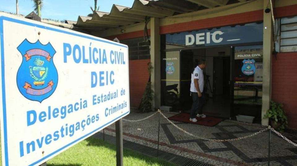 Dois são presos por aplicar "golpe do cartão clonado", em Goiás