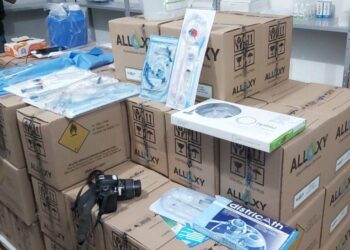 Dois são presos por venda de produtos hospitalares falsos, em Aparecida