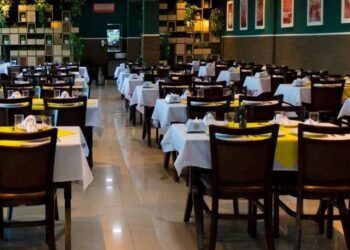Bares e restaurantes em Goiás podem funcionar com capacidade de 50%