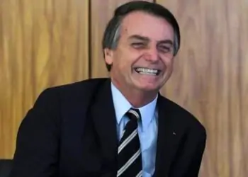 Bolsonaro muda plano de Moro para PRF e exalta nova gestão da corporação