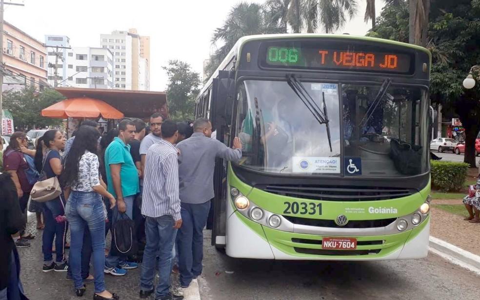 CMTC estuda criar linhas diretas do transporte coletivo, em Goiânia