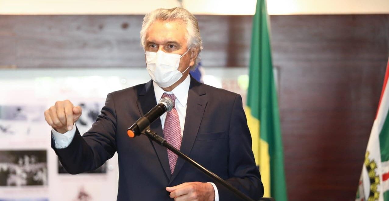 Em reunião, Caiado prepara Saúde para pico da covid-19 em Goiás