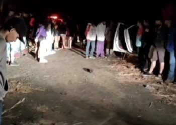 Fiscais flagram festa regrada a bebidas às margens da GO-139, em Caldas Novas