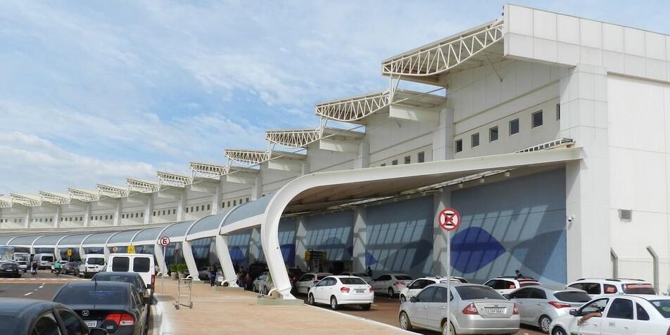 Caiado apresenta salão de embarque e desembarque internacional do Aeroporto de Goiânia