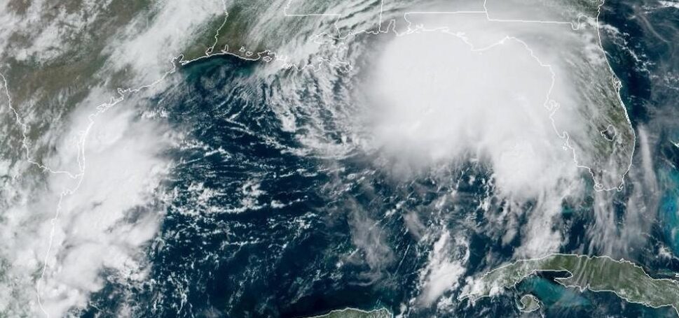 EUA: Furacão Sally ganha força e avança em direção à costa do Golfo do México