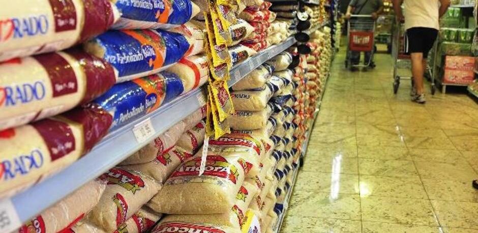Procon-GO cobra esclarecimentos de cerealistas sobre aumento do preço do arroz