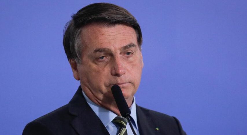 Bolsonaro afirma que vacina chinesa 'não será comprada'