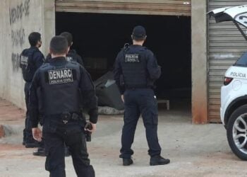 Em operação da PC em Goiânia, 130 policiais cumprem mandados contra traficantes de drogas