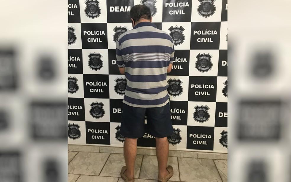 Homem é preso após ameaçar divulgar fotos de ex por não aceitar término, em Goiás
