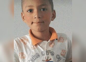 Madrasta confessa que agrediu enteado de 7 anos que morreu após infecção, em Goianésia