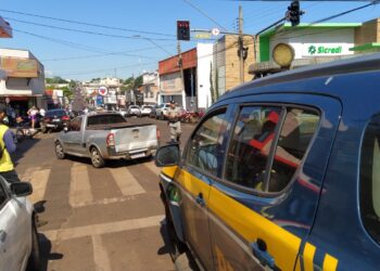 Motorista com carga irregular de agrotóxico tenta fugir da PRF e é preso em Itumbiara