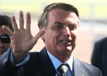 Bolsonaro chega a Rio Verde para participar de Cerimônia de Regularização Fundiária