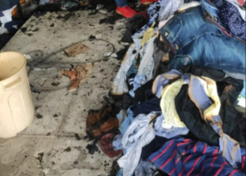Durante a madrugada, incêndio destrói parte de uma loja de roupas, em Goiânia