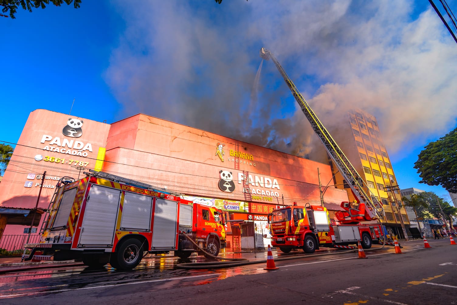 Shopping de Goiânia atingido por incêndio pode desabar, diz Defesa Civil