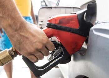 Preço do combustível tem alta de 5,18% na gasolina e de 14,25% no diesel