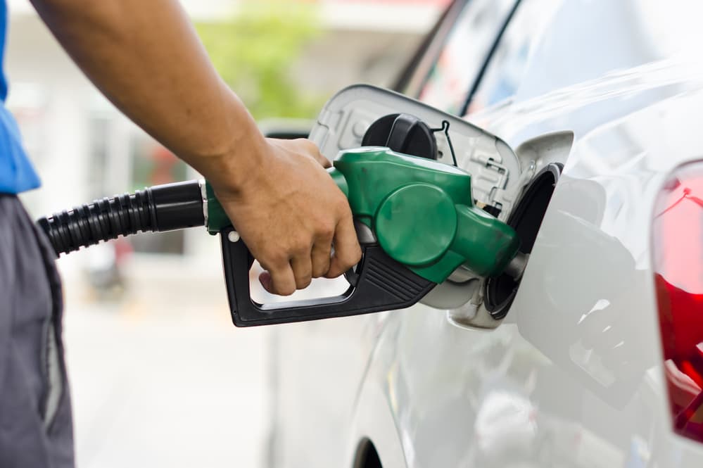 Procon flagra ´bomba baixa´ e teor de etanol acima do permitido em combustíveis, em Goiânia