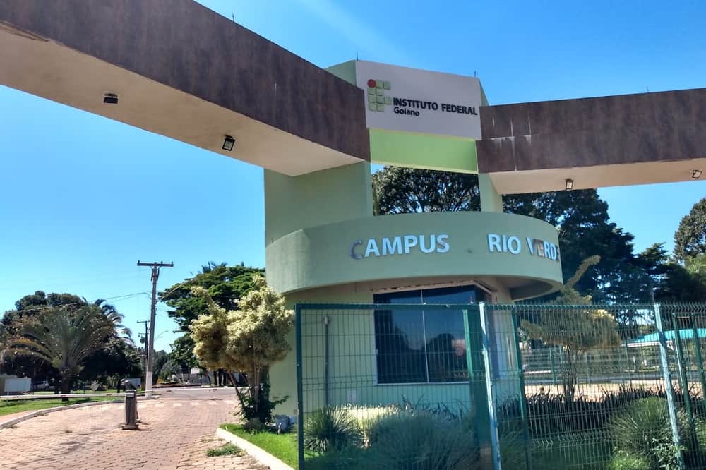 Estudante é preso por tentativa de estupro dentro de universidade, em Rio Verde