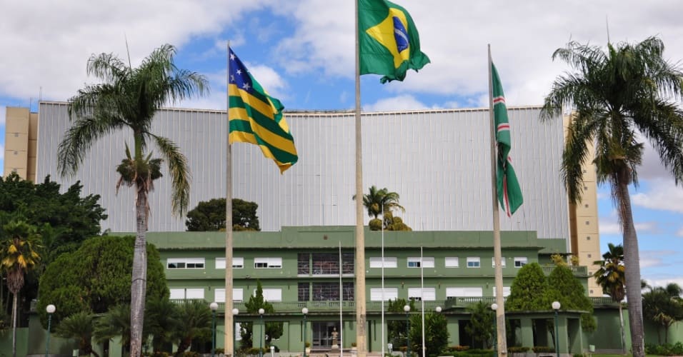 Novo sistema de parcelamento do IPVA faz número de adeptos dobrar, em Goiás