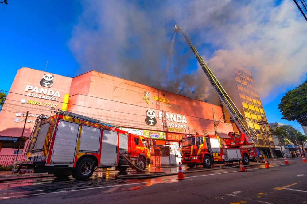 Responsáveis por cinema são indiciados por incêndio em shopping de Goiânia
