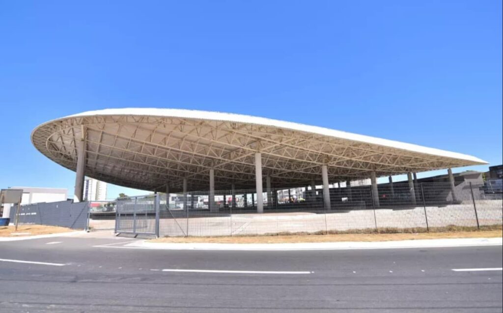 Terminal Isidória é inaugurado e volta funcionar nesta terça-feira (26)