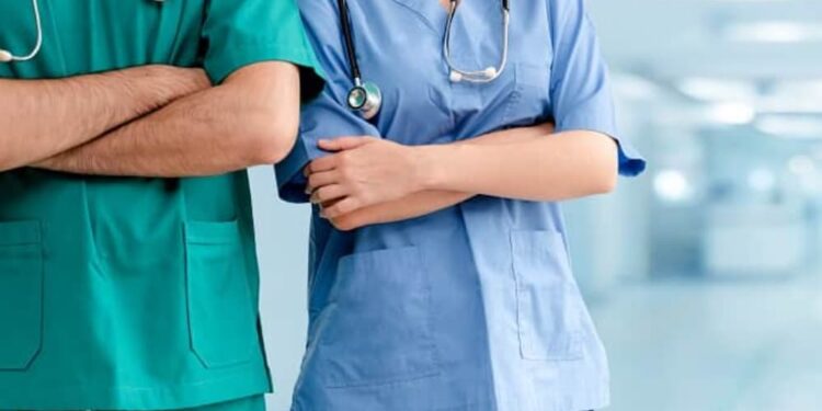 Maioria do STF mantém suspensão do piso salarial de enfermagem