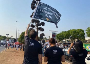 Profissionais de enfermagem em Goiás cogitam greve em defesa do piso salarial