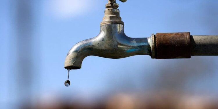 Quase 30 bairros de Aparecida podem ficar sem água nesta segunda (26)
