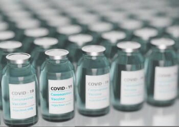 Covid-19: mais de 215 mil vacinas vencidas são descartadas em Goiás