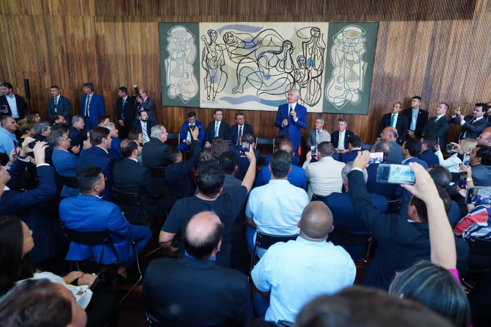 Em encontro com Bolsonaro no Palácio da Alvorada, Caiado formaliza apoio no 2º turno