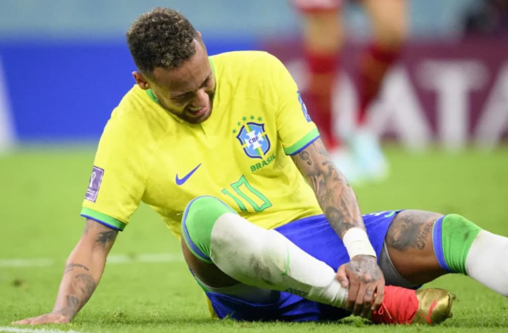Copa do Mundo: após lesões, Neymar e Danilo estão fora da fase de grupos