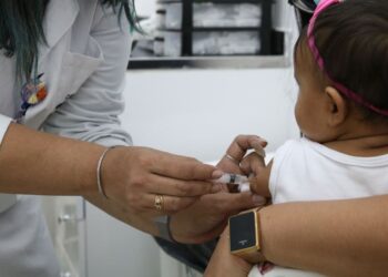 Covid-19: Aparecida inicia vacinação de bebês com comorbidades; veja locais
