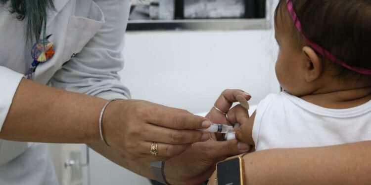 Covid-19: Aparecida inicia vacinação de bebês com comorbidades; veja locais