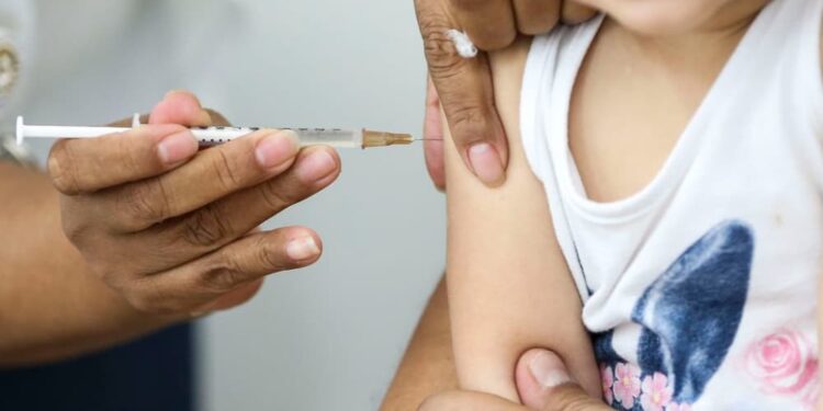 Covid-19: Vacinação de bebês com comorbidades inicia nesta sexta (18), em Goiânia