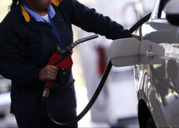 Gasolina tem alta pela terceira semana seguida, diz ANP
