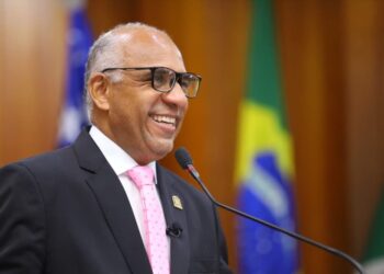 Prefeito de Goiânia, Rogério Cruz, testa positivo para Covid-19 pela 3ª vez