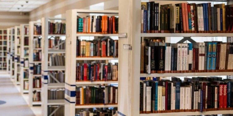 Prefeitura de Goiânia planeja fechar 50 bibliotecas públicas na capital
