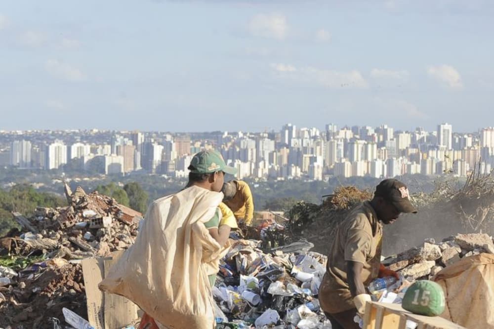 Pobreza no Brasil tem alta recorde e atinge 62,5 milhões de pessoas em 2021