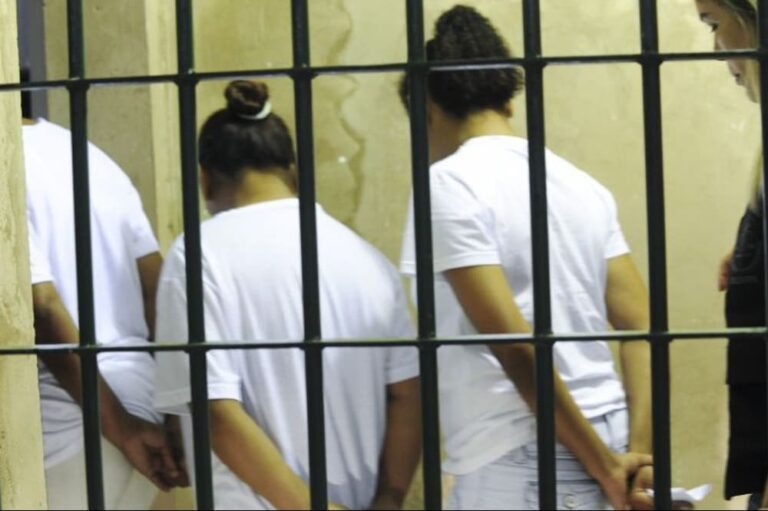 Entenda o que é o auxílioreclusão