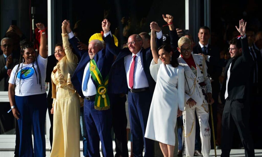 Posse de Lula: discurso, passagem de faixa e revogação de decreto marcam cerimônia