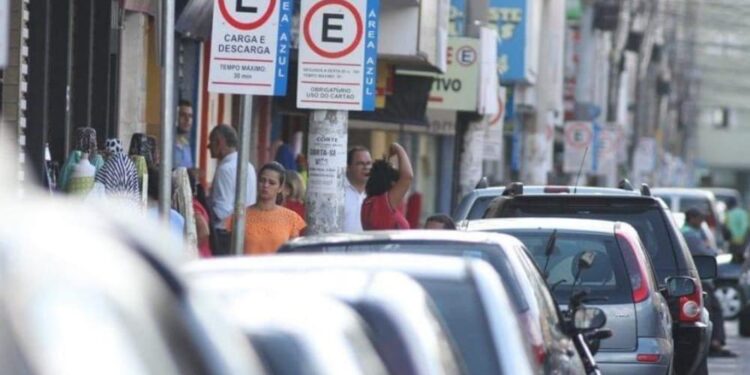 Área azul: estacionamento rotativo poderá ser pago via pix, em Goiânia