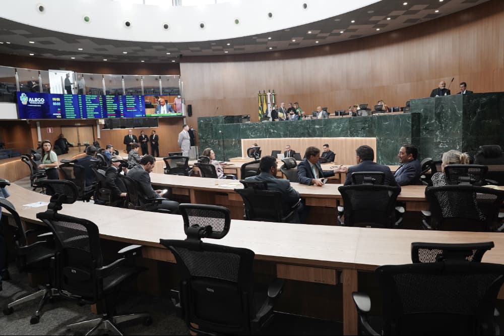 Bruno Peixoto quer ampliar debate sobre reeleição da Mesa Diretora na Alego