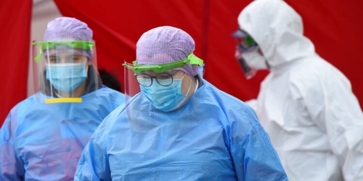 Pandemia de covid-19: como a ciência e o vírus evoluíram em 3 anos