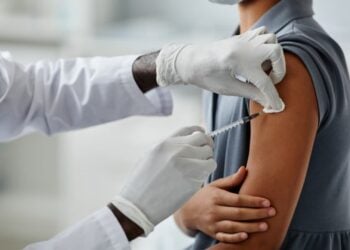 vacina bivalente é liberada para pessoas com comorbidades