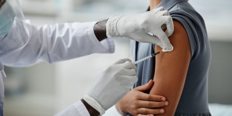 vacina bivalente é liberada para pessoas com comorbidades