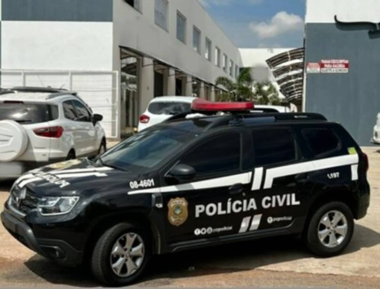 Polícia apreende mais de 50 adolescentes em ação contra violência em escolas de Goiás