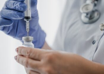 Com mais de 380 casos e 37 mortes, Goiás prorroga vacinação contra influenza