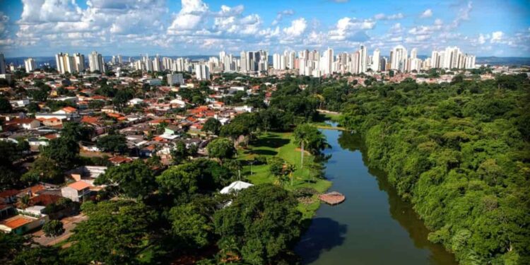 Tempo em Goiás: Cimehgo alerta para umidade do ar abaixo de 30%