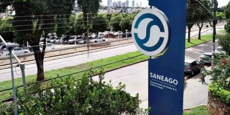 Saneago abre processo seletivo com salários de R$ 9 mil; veja como participar